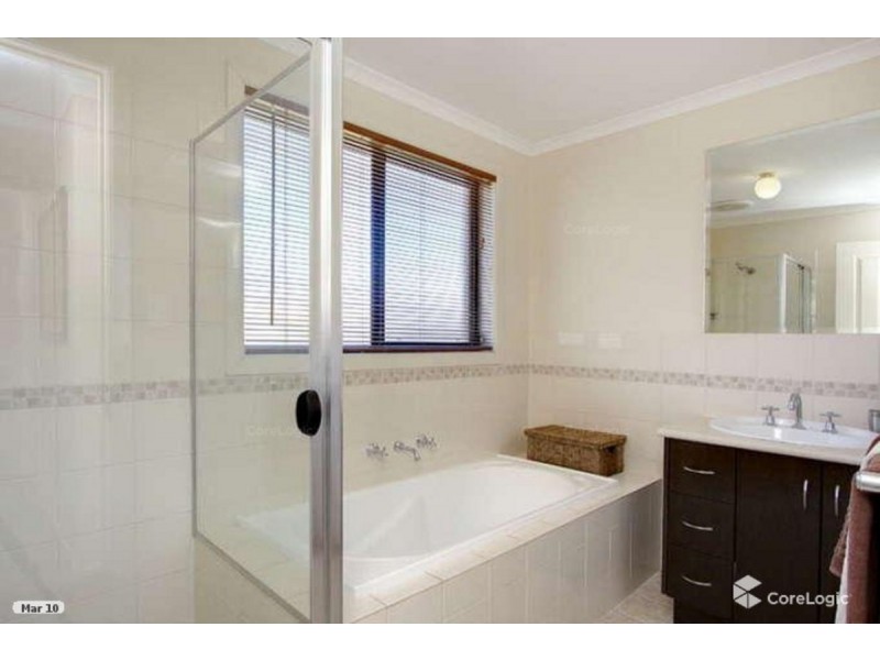 2 Waterhouse Circuit, Willaston SA 5118
