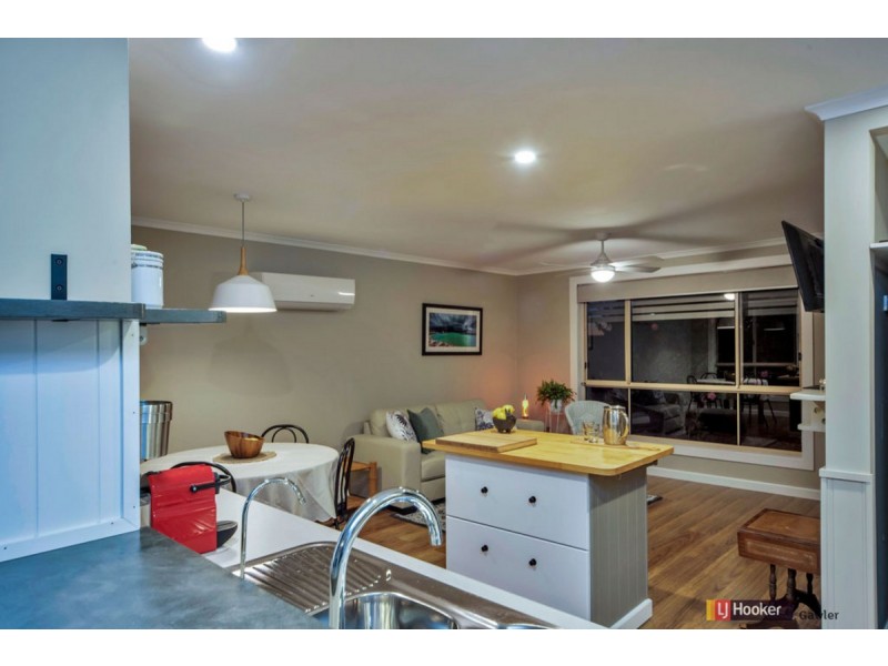 4 Addis Street, Evanston Park SA 5116