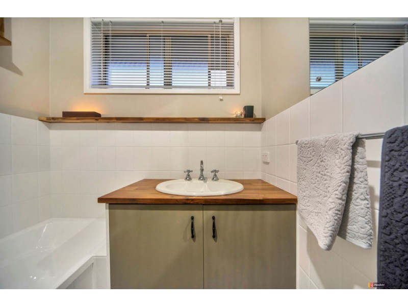 4 Addis Street, Evanston Park SA 5116