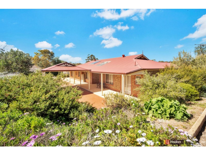 31 Old Sturt Highway (Via Nuriootpa), Daveyston SA 5355