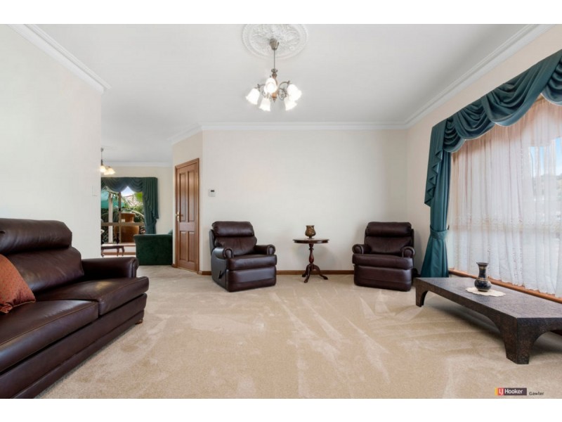 10 Coleman Parade, Evanston Park SA 5116