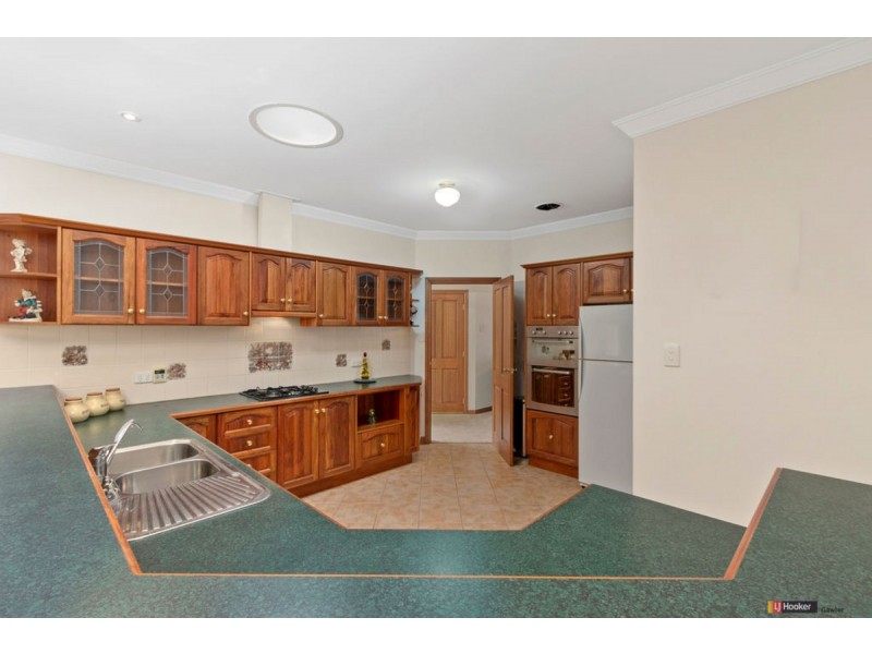 10 Coleman Parade, Evanston Park SA 5116