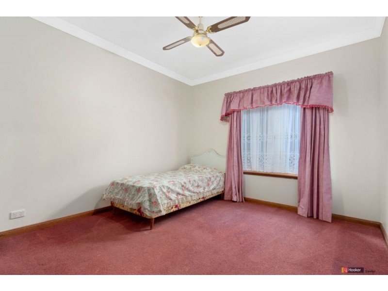 10 Coleman Parade, Evanston Park SA 5116