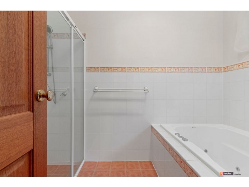 10 Coleman Parade, Evanston Park SA 5116