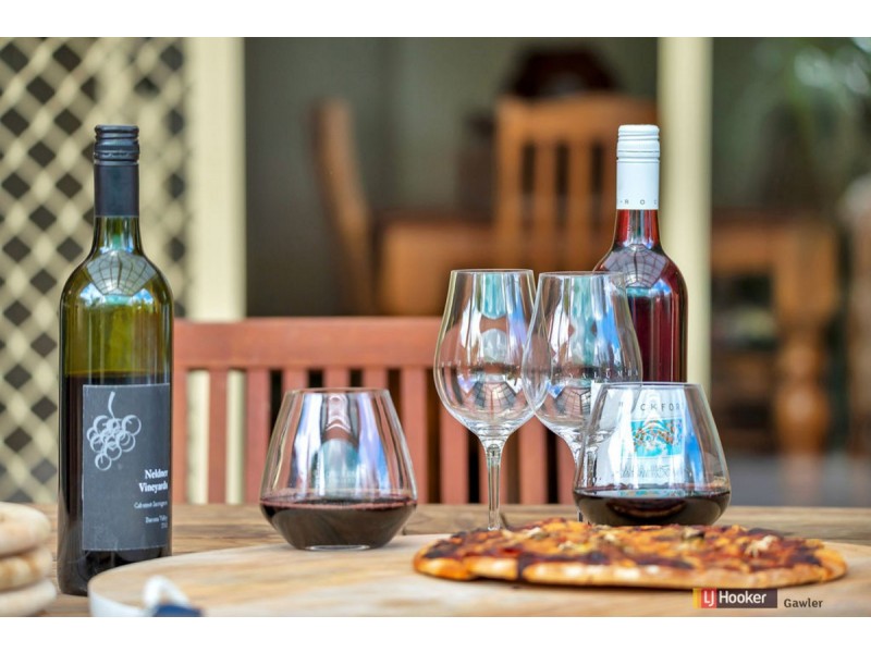 10 Coleman Parade, Evanston Park SA 5116