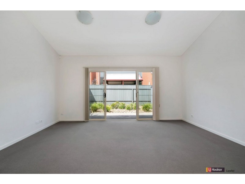 5 Robinson Street, Mawson Lakes SA 5095