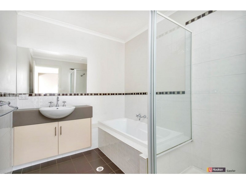 5 Robinson Street, Mawson Lakes SA 5095