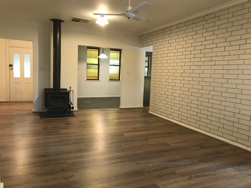 10 Morrow Avenue, Evanston Park SA 5116