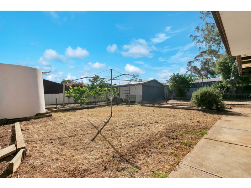 33 St Albans Road, Evanston Park SA 5116