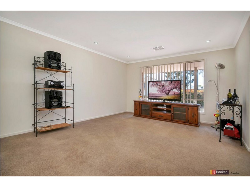 1 Gairdner Boulevard, Andrews Farm SA 5114