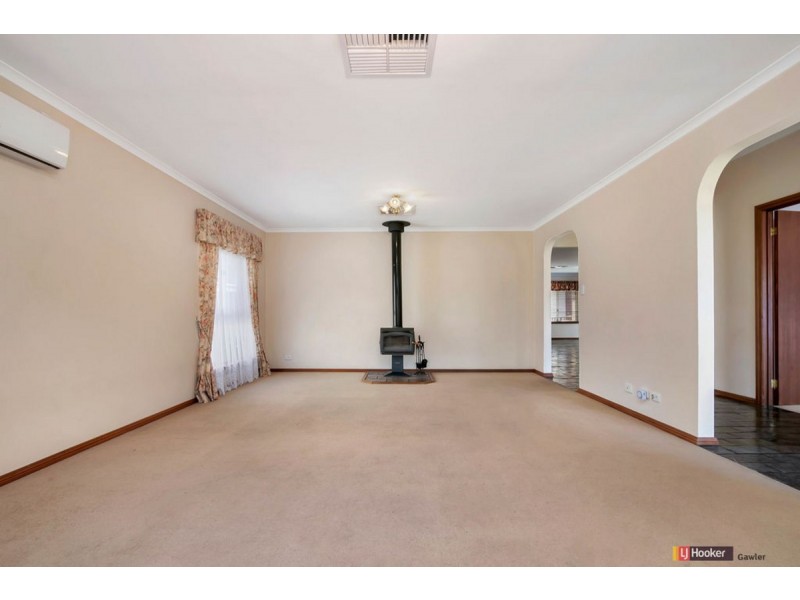 19 Arcadia Drive, Smithfield SA 5114
