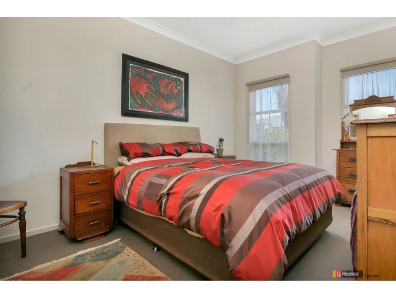 11 Leonard Avenue, Evanston South SA 5116