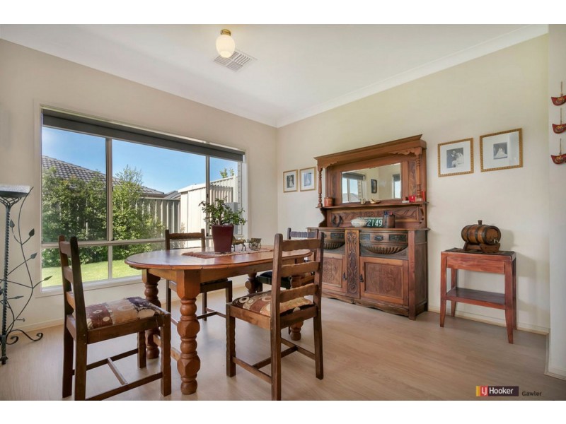 11 Leonard Avenue, Evanston South SA 5116