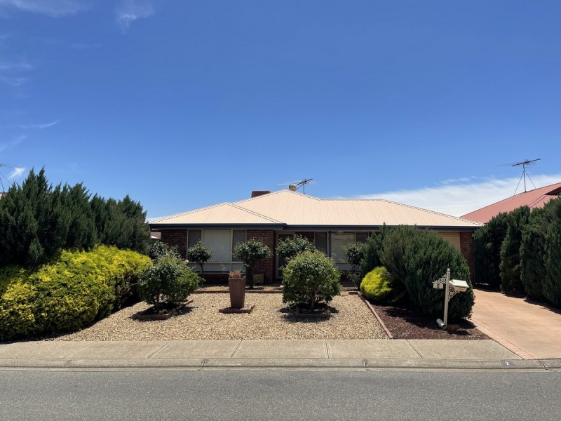 2 Selway Place, Evanston Park SA 5116