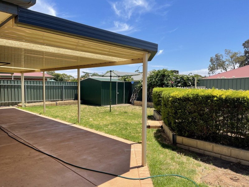 2 Selway Place, Evanston Park SA 5116