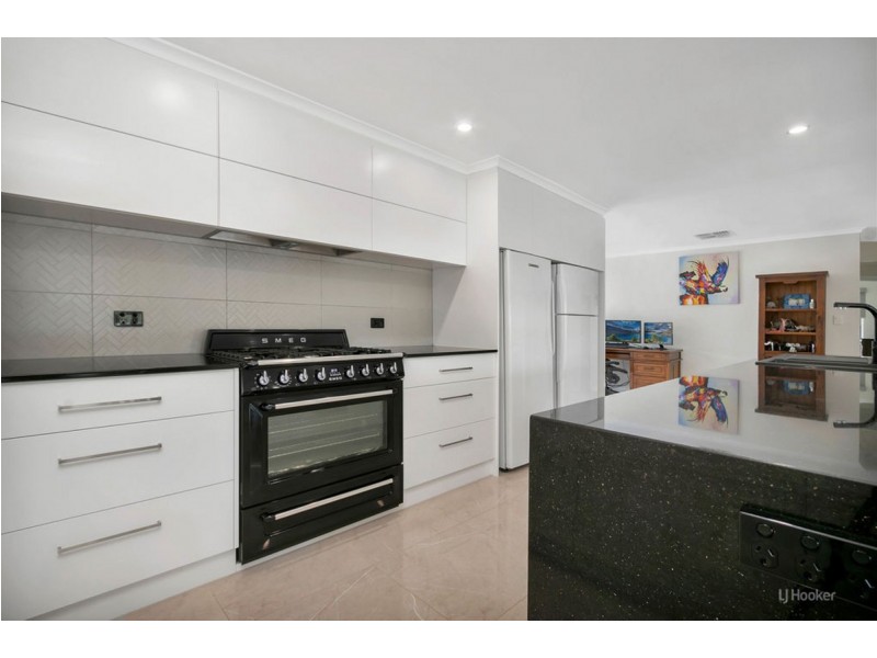 33 Stithians Drive, Gawler East SA 5118