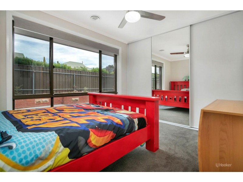 33 Stithians Drive, Gawler East SA 5118