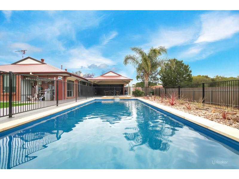 33 Stithians Drive, Gawler East SA 5118