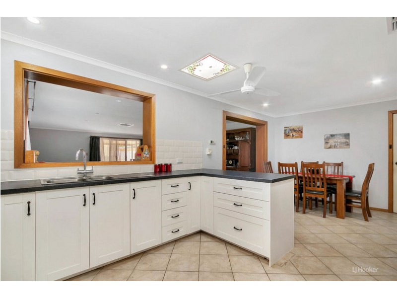 16 Parkers Road, Gawler Belt SA 5118