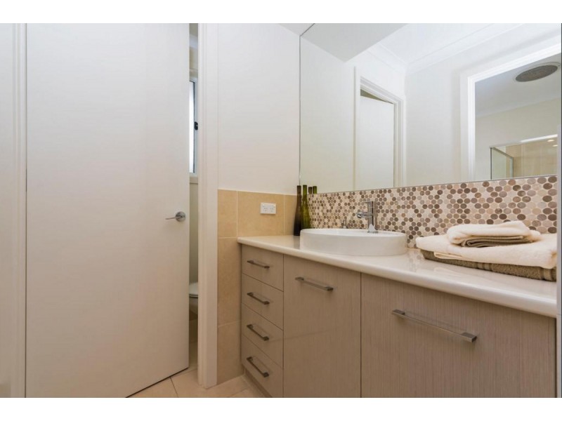 16 Isaacs Way, Evanston South SA 5116