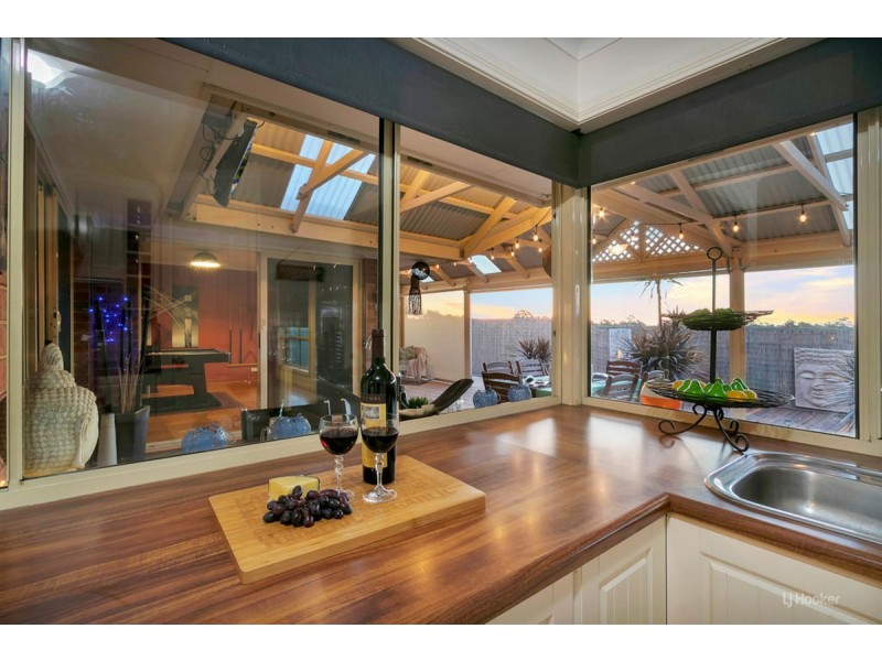 10 Greaves Court, Evanston Park SA 5116