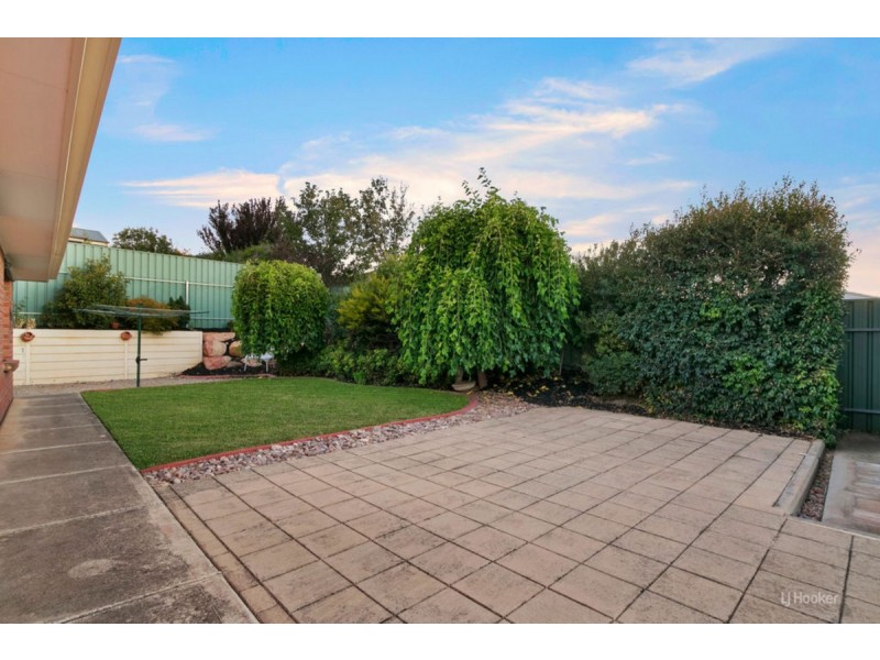 10 Greaves Court, Evanston Park SA 5116