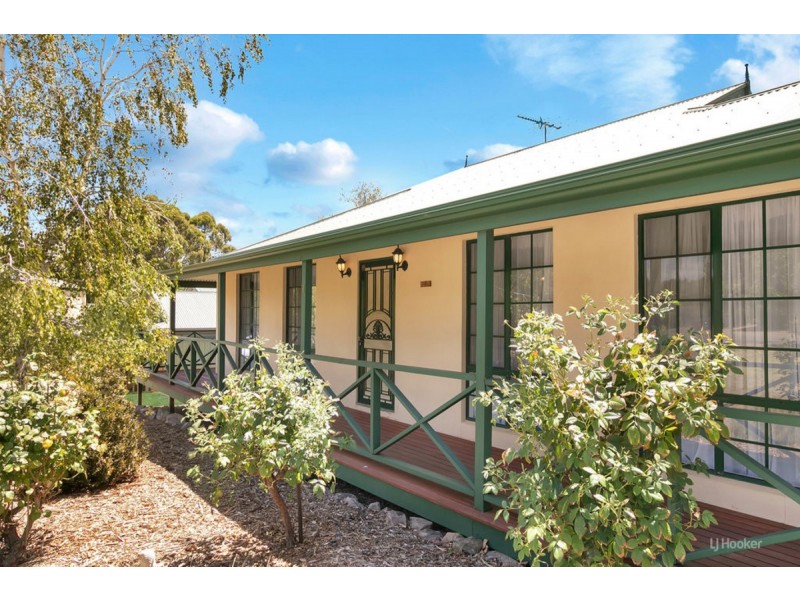 7 Gosling Court, Williamstown SA 5351