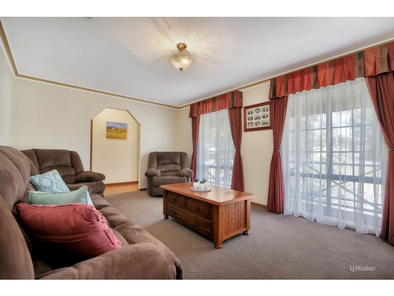 7 Gosling Court, Williamstown SA 5351