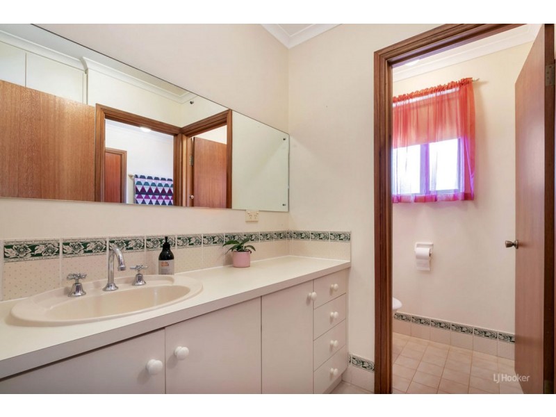 7 Gosling Court, Williamstown SA 5351