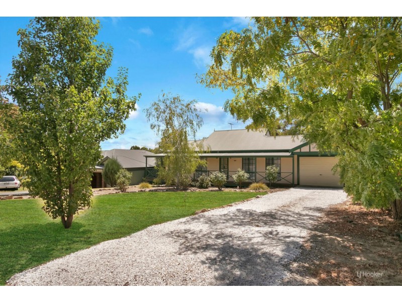 7 Gosling Court, Williamstown SA 5351