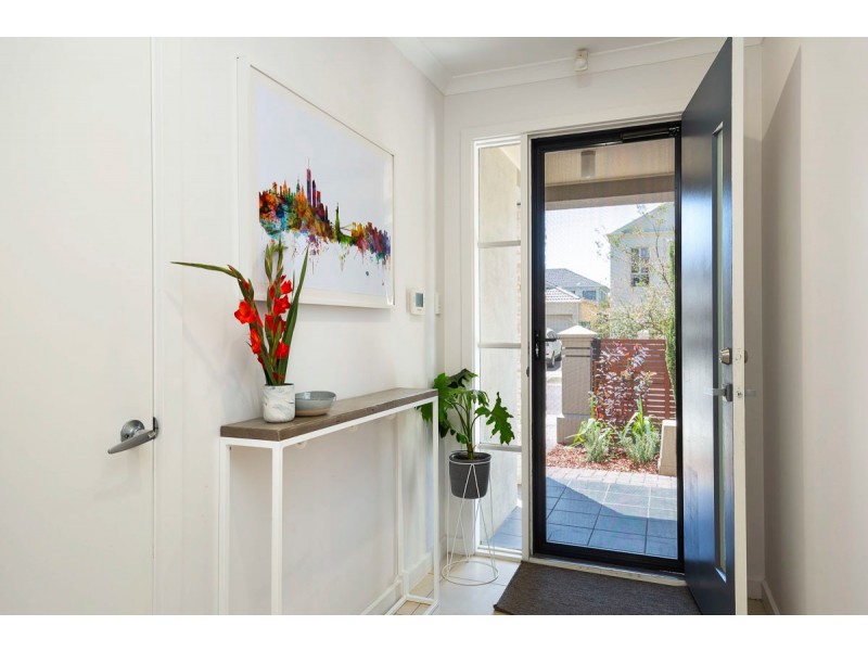 4/135 Sanctuary Drive, Mawson Lakes SA 5095