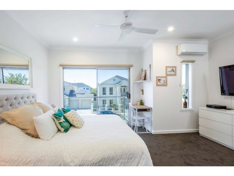 4/135 Sanctuary Drive, Mawson Lakes SA 5095