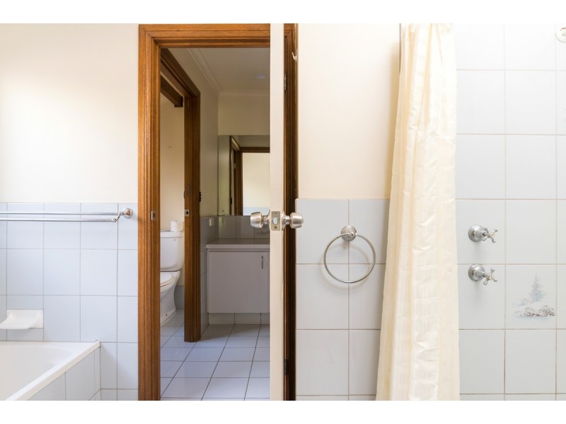 3B Young Terrace, Evanston Gardens SA 5116