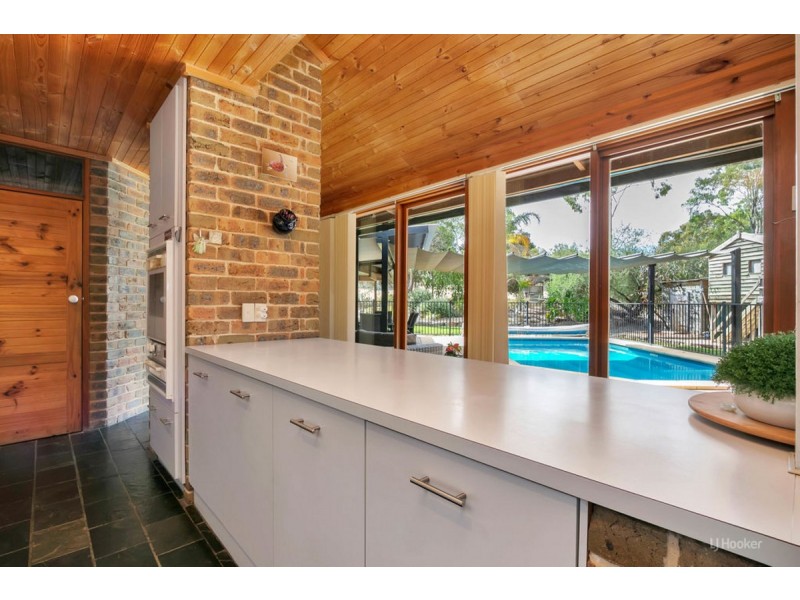 16 Austin Crescent, Cockatoo Valley SA 5351