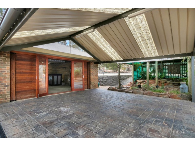 16 Austin Crescent, Cockatoo Valley SA 5351