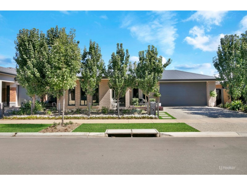 10 McEwen Road, Evanston Gardens SA 5116