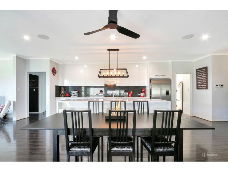 10 McEwen Road, Evanston Gardens SA 5116