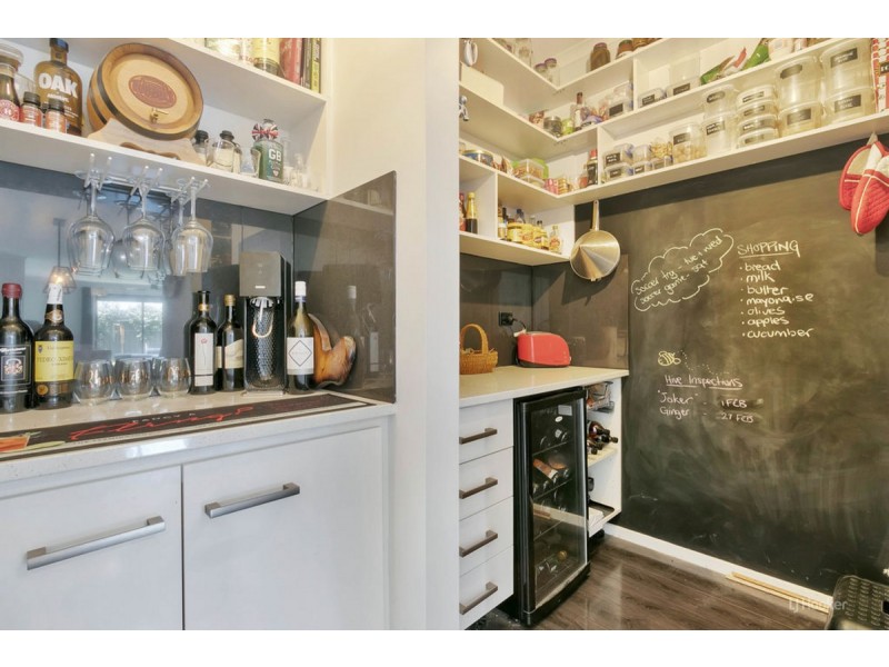 10 McEwen Road, Evanston Gardens SA 5116