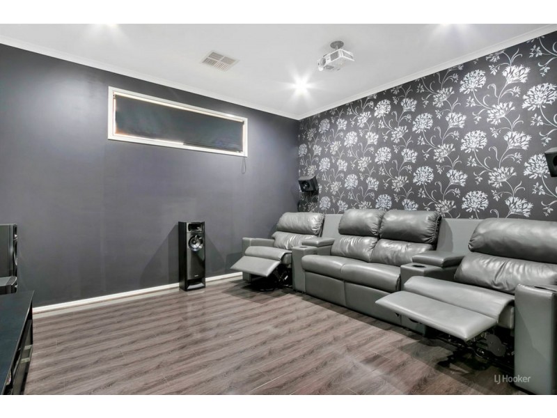 10 McEwen Road, Evanston Gardens SA 5116