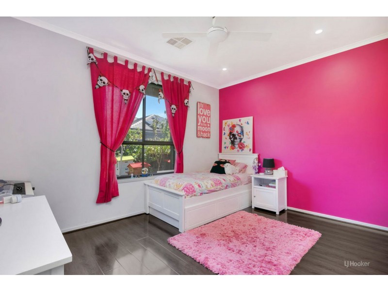 10 McEwen Road, Evanston Gardens SA 5116