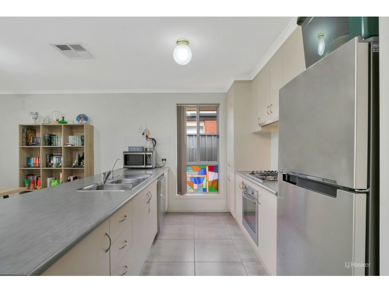 8 Glenrowan Street, Andrews Farm SA 5114