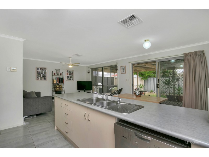 8 Glenrowan Street, Andrews Farm SA 5114