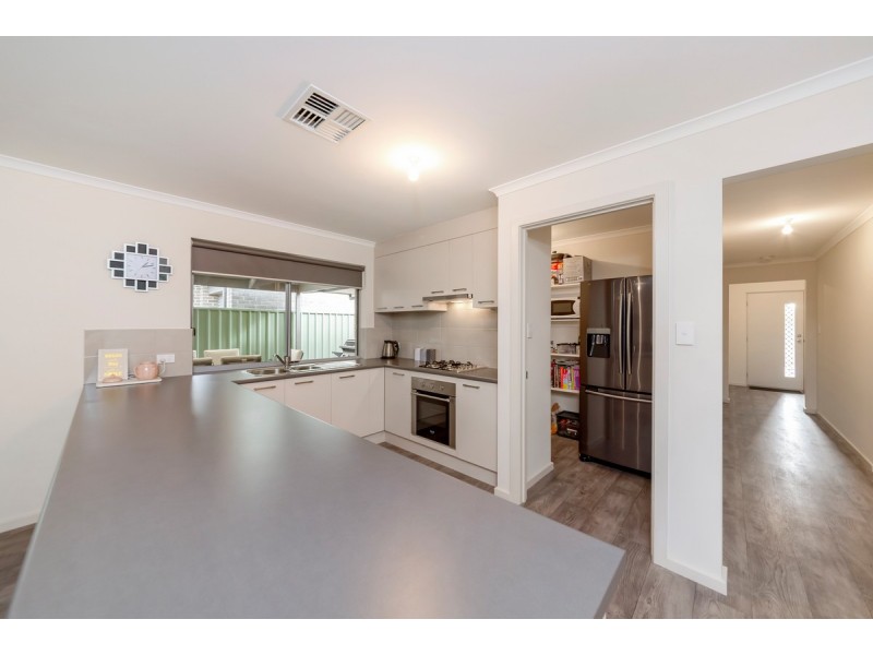 6 Gilbert Court, Evanston Gardens SA 5116