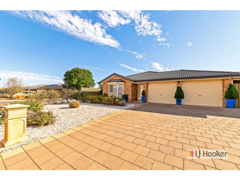164 President Avenue, Andrews Farm SA 5114