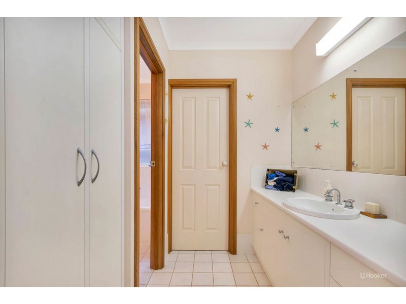 23 Angas Avenue, Evanston Park SA 5116