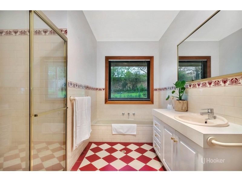 8 Noack Road, Gawler East SA 5118