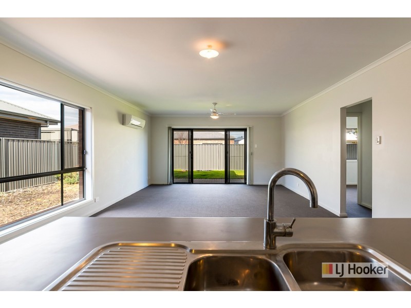 12 Wells Place, Evanston Gardens SA 5116