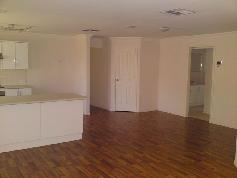 10 Challen Court, Evanston Park SA 5116