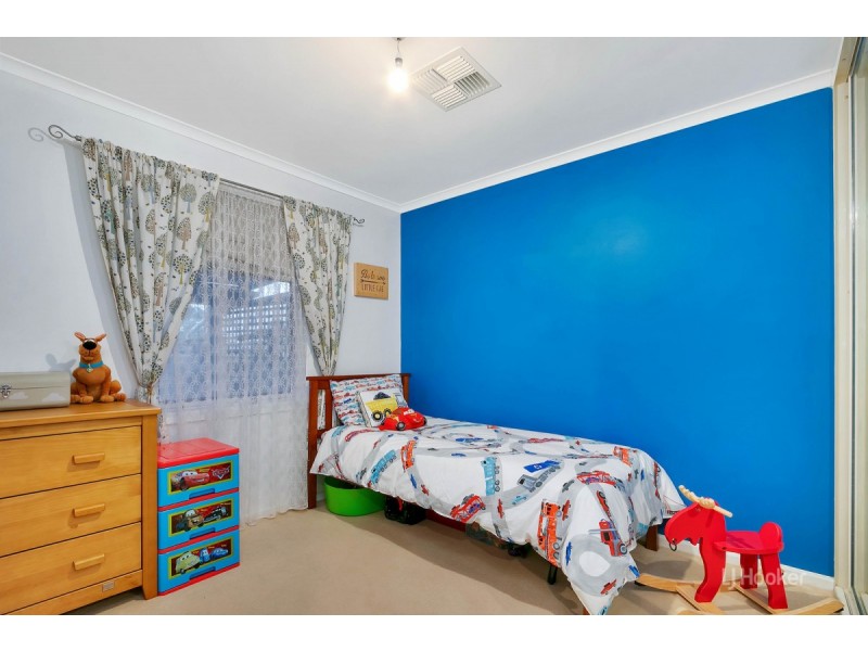 10 Hawker Crescent, Elizabeth East SA 5112