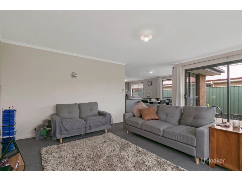 14 Osborne Street, Evanston Gardens SA 5116